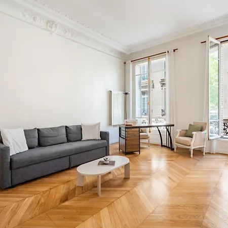 Prestige Et Elegance Aux Champs Elysees 80m2 *